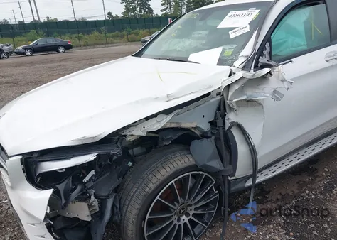 2019 Mercedes-Benz Glc Coupe 300 4Matic z USA, uszkodzony, nr VIN WDC0J4KB8KF515938